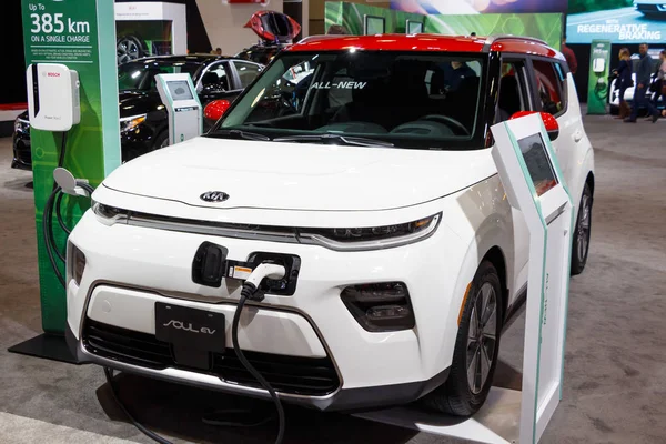 Vancouver, Kanada - Mart 2019: Kia Soul Ev, 2019 Vancouver Otomobil Fuarı'nda alınan