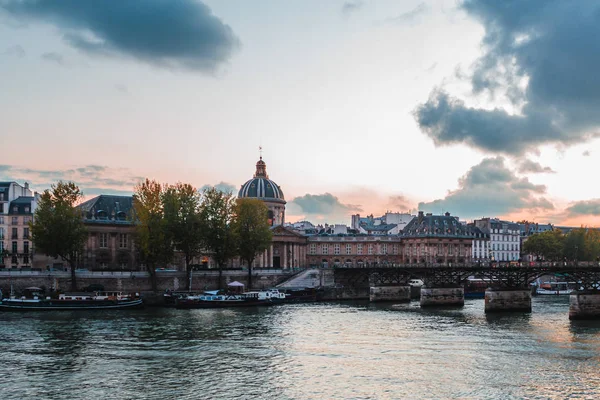 Ηλιοβασίλεμα Στο Παρίσι Γαλλία Ευρώπη — Φωτογραφία Αρχείου