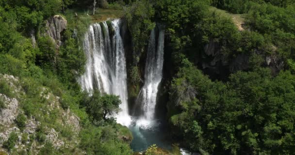 Cascada Manojlovac Parque Natural Krka Cerca Sibenik Damaltia Croacia — Vídeos de Stock