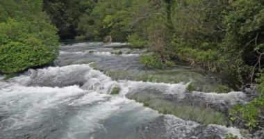 Rog Şelalesi, Roski Tokadı, Krka Doğal Parkı, Hırvatistan 'ın Damaltia kentinde Sibenik yakınlarında 