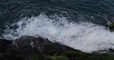 Skradin 'in Şelalesi, Skradinski Buk, Krka Doğal Parkı, Hırvatistan' ın Damaltia kentindeki Sibenik Yakınları, Dikey Görüntü, Real Time 4k