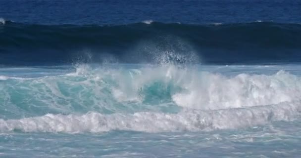 Starke Wellen Stürmischer See — Stockvideo