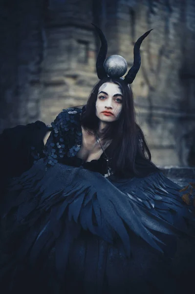 Güzel Iblis Kız Onun Arkasından Başka Bir Dünya Ötesinde Cadılar — Stok fotoğraf