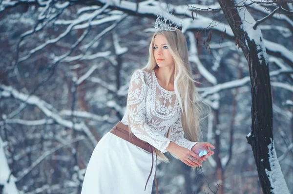 Winter Beauty Woman Beautiful Fashion Model Girl Snow Hairstyle Makeup — Stock Photo, Image