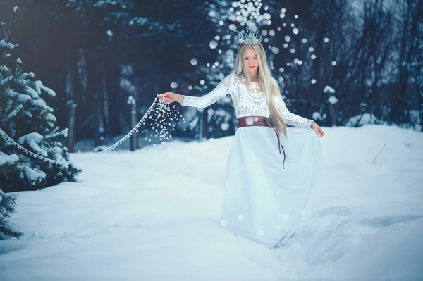 Vinter Skönhet Kvinna Vackra Mode Modell Flicka Med Snö Frisyr — Stockfoto