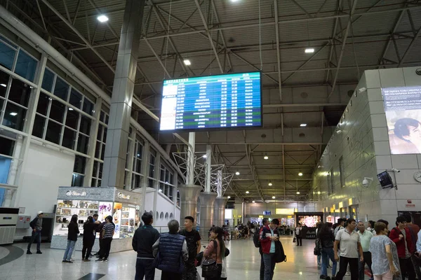 Almaty Kasachstan September 2018 Flughafenarchitektur Von Almaty Der Almaty Flughafen — Stockfoto