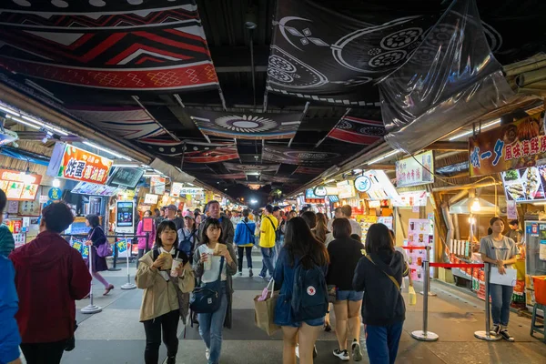 Hualien Taiwan März 2019 Spaziergänger Auf Dem Nächtlichen Markt Der — Stockfoto