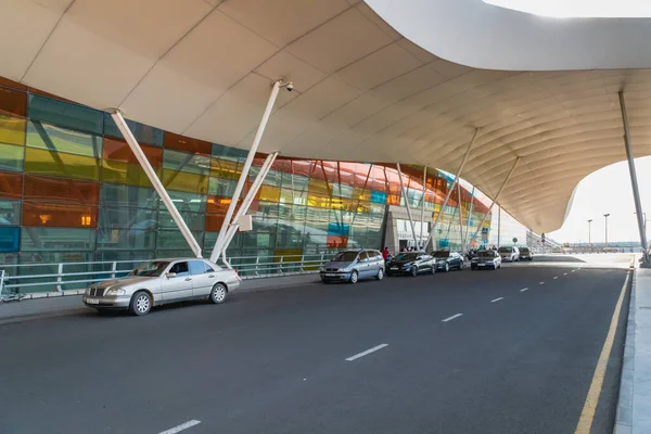 Yerevan Armenien Juli 2019 Yerevan Zvartnots International Airport Arkitektur Afgangsområdet - Stock-foto