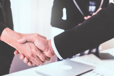 İş el sallamak corperate icra arasında