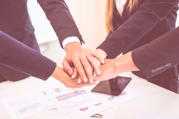 Quatro Mãos Juntas Reunião Negócios Para Conceito Equipe — Fotografia de Stock