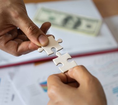 İki elim iki yap-boz birleştirmek