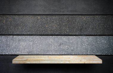 Ürün görüntülemesi için gri taş kaya raf sayacı