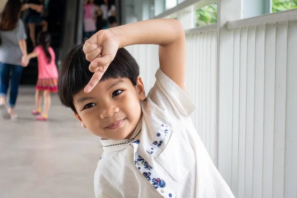 Mały Azjatycki Chłopiec Portret Cute Chodniku — Zdjęcie stockowe