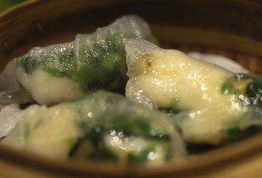 Bambu kapta buğulanmış çin sebze köfte