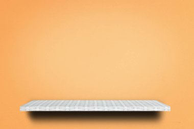 turuncu arka plan dokumacı ahşap raf sayacı