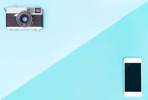 Camera Smartphone Met Blauwe Kopieer Ruimte — Stockfoto