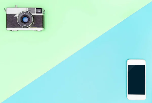 Camera Smartphone Met Groene Blauwe Kopieer Ruimte — Stockfoto