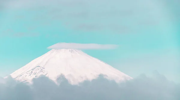 Nahaufnahme von oben auf den Fuji-Berg mit Schneedecke — Stockfoto