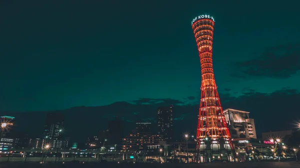 Skyline e Kobe Port Tower si illuminano di notte — Foto Stock