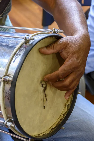 Típicamente Instrumento Percusión Brasileño Llamado Cuica Utilizado Principalmente Samba Carnaval — Foto de Stock