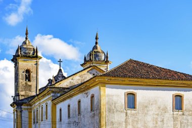 Arkadan görünüm eski Katolik Kilisesi 18. yüzyılın Merkezi, ünlü ve tarihi şehir Ouro Preto'daki Minas Gerais'deki / daki bulunan