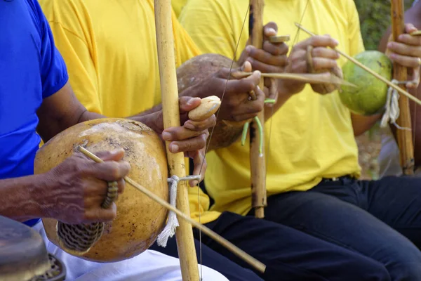 Braziliaanse Muziekinstrument Berimbau Genaamd Meestal Gebruikt Tijdens Capoeira Gebracht Uit — Stockfoto