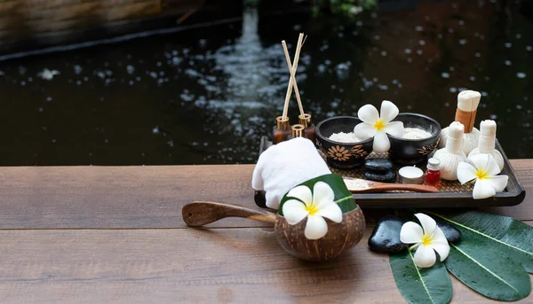 Spa Massage Kompres Ballen Kruidenbal Het Hout Met Treaments Spa — Stockfoto