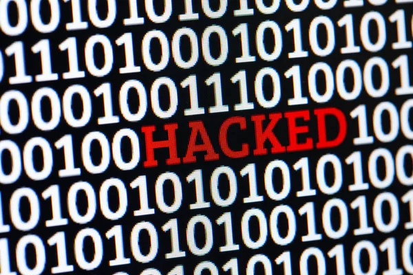 Kırmızı yazıtlar ikili kodlarda birler ve sıfırlar halinde kullanılıyor. Siber saldırı elektronik cihazları.