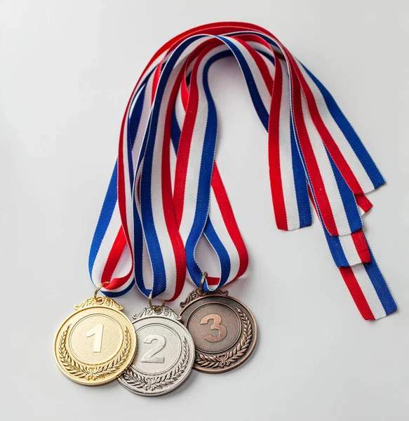 Medalla de oro, plata y bronce. Premio al primer, segundo y tercer lugar — Foto de Stock