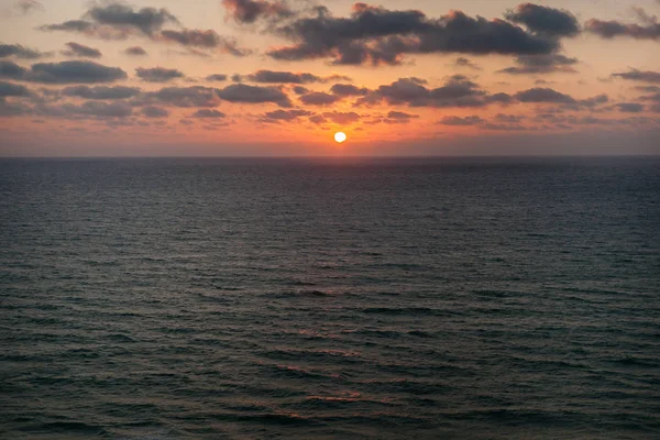 Светлый Закат Над Средиземным Морем — стоковое фото