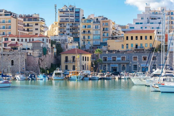 Heraklion Grécia Setembro 2017 Barcos Iates Antigo Porto Veneziano Dia — Fotografia de Stock