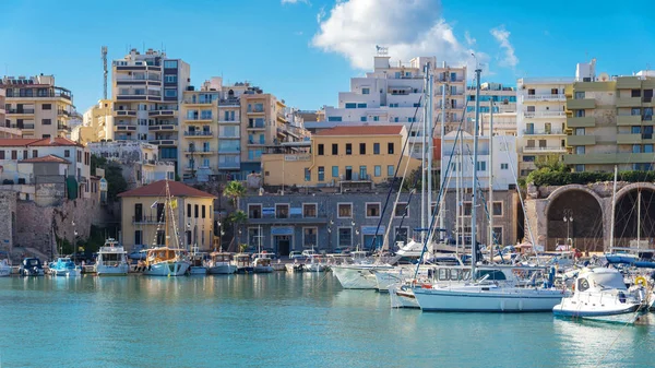Heraklion Grécia Setembro 2017 Barcos Iates Antigo Porto Veneziano Dia — Fotografia de Stock