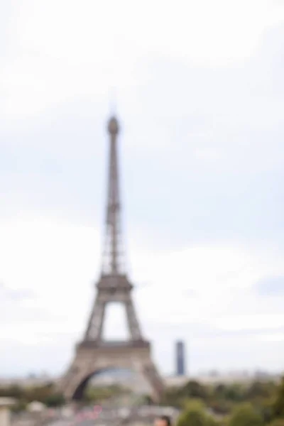 Onscherpe achtergrond van de Eiffeltoren. — Stockfoto