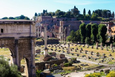 Roma Forumu, kemerler ve sütunlar Roma, İtalya.