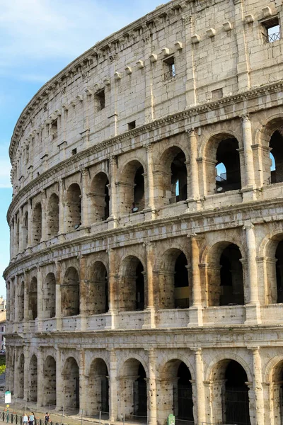 Koloseum w Rzymie, z bliska. — Zdjęcie stockowe