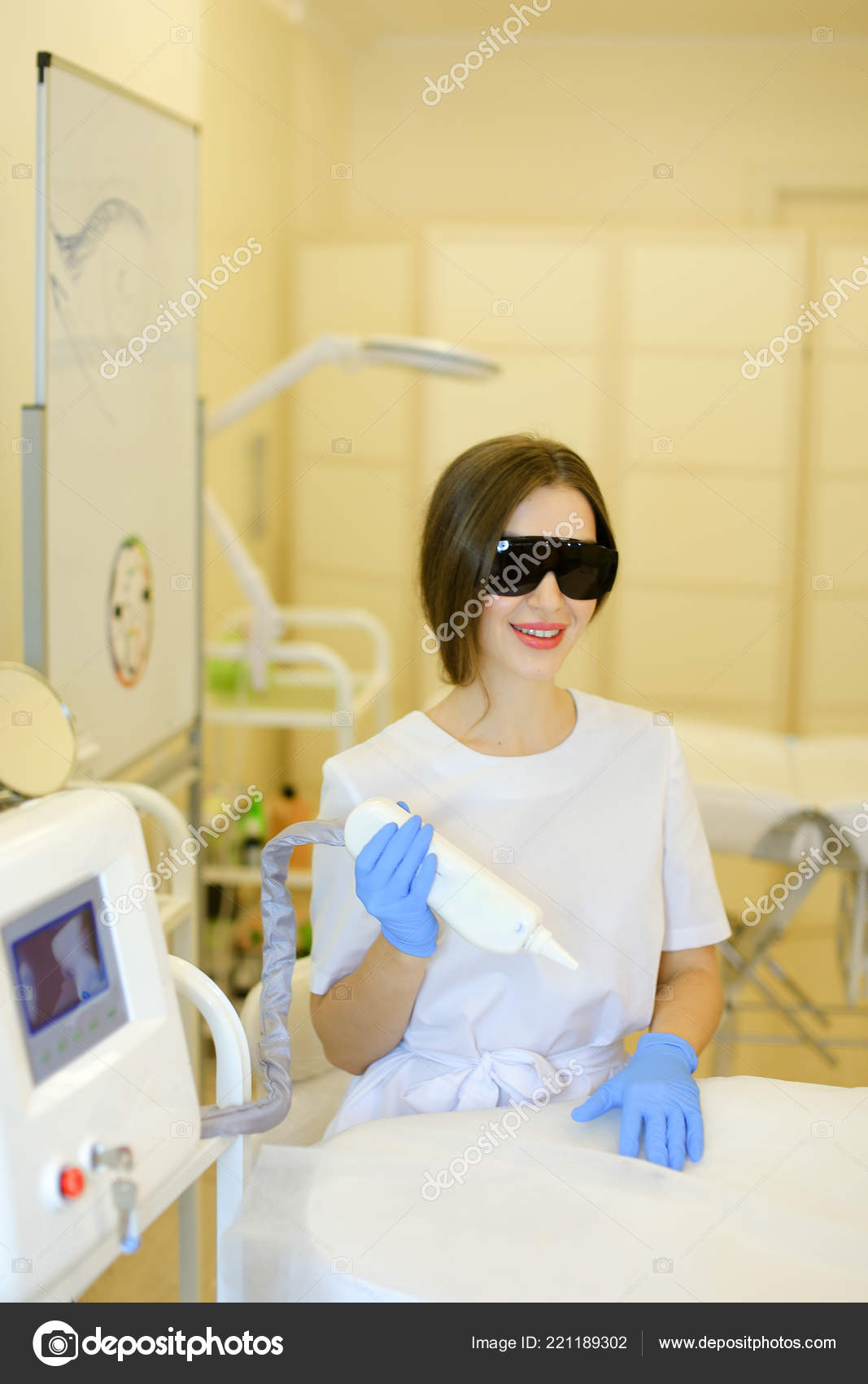 girls with glasses wearing latex Girls with glasses wearing latex