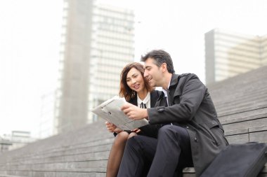      şirket ile ilgili mühendisler erkek ve dişi okuma madde 