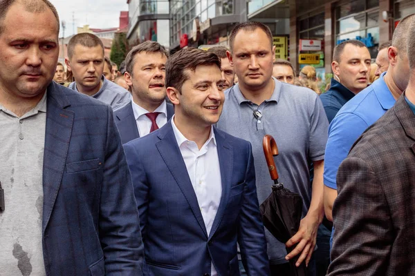 Presidente da Ucrânia Volodymyr Zelenskyy visitou Uzhgorod — Fotografia de Stock