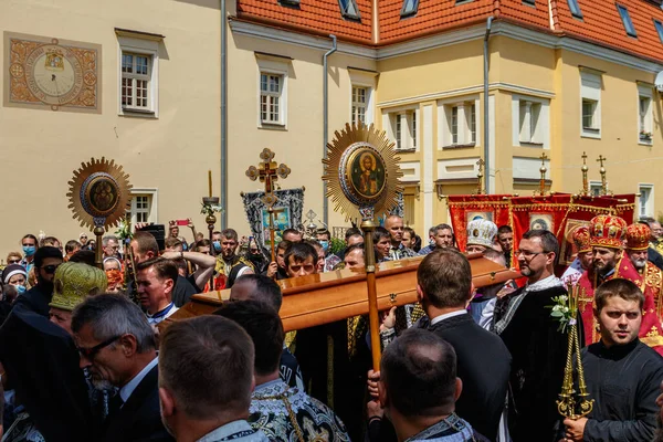 Uzhgorod Ucrania Julio 2020 Los Sacerdotes Llevan Tapa Del Ataúd — Foto de Stock