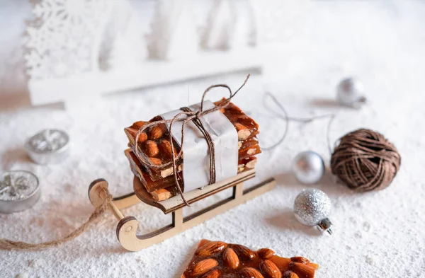 Torrone Siciliano Fragilă Tradițională Siciliană Din Migdale Caramel — Fotografie, imagine de stoc