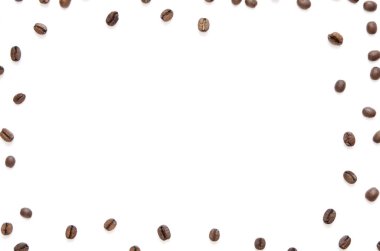 İzole kopya alanı metin - görüntü için beyaz zemin üzerine kavrulmuş kahve çekirdekleri arka plan dokusu