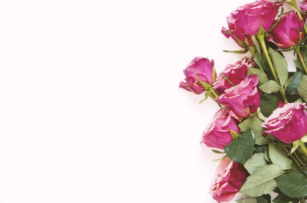 Composição de rosas fotos de stock, imágenes de Composição de rosas sin  royalties | Depositphotos