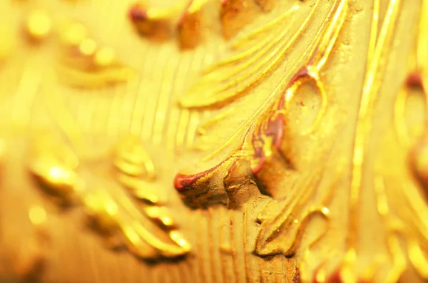 Крупный План Старого Багета Картины Золотые Резные Листья Образ — стоковое фото