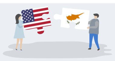 Amerikan ve Kıbrıs bayrakları ile iki bulmaca parçaları tutan çift. Amerika Birleşik Devletleri ve Kıbrıs ulusal sembolleri birlikte.