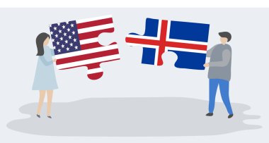 Amerikan ve İzlanda bayrakları ile iki bulmaca parçaları tutan çift. Amerika Birleşik Devletleri ve İzlanda ulusal sembolleri birlikte.