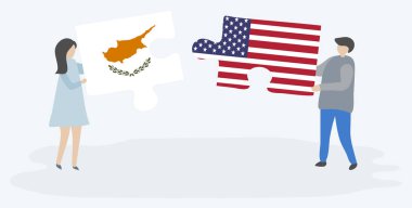 Çift Kıbrıs ve Amerikan bayrakları ile iki bulmaca parçaları tutan. Kıbrıs ve Amerika Birleşik Devletleri ulusal sembolleri birlikte.
