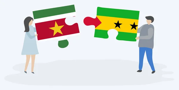 Casal Segurando Duas Peças Quebra Cabeças Com Bandeiras Suriname São — Vetor de Stock
