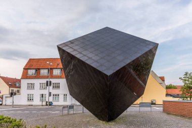 Black Cube, Danimarka'nın Svendborg kentinde bulunan bir heykel