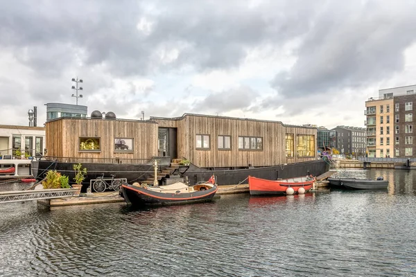 Square House Built Pram Modern Houseboat South Harbour Copenhagen — Φωτογραφία Αρχείου