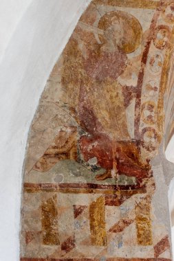 Hüküm Günü 'nde bir trompet üfleyen, Romanca duvar boyama, Hagested, Danimarka, 16 Temmuz 2020